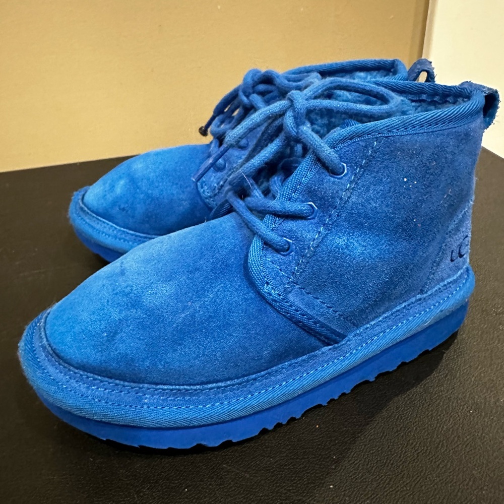 UGG Vibrant Blue Kids Boots. Kids 13